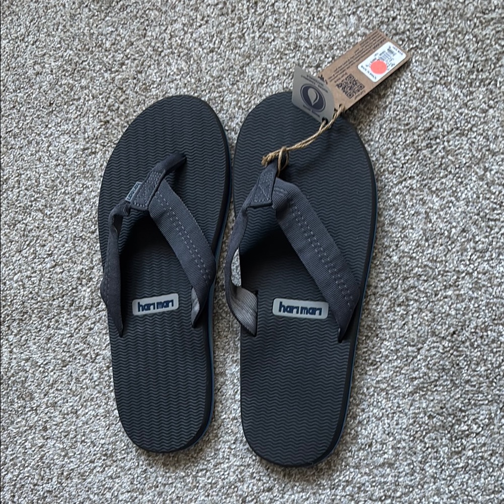 Hari Mari Dark Gray Flip Flops